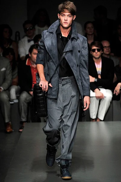 Look 19